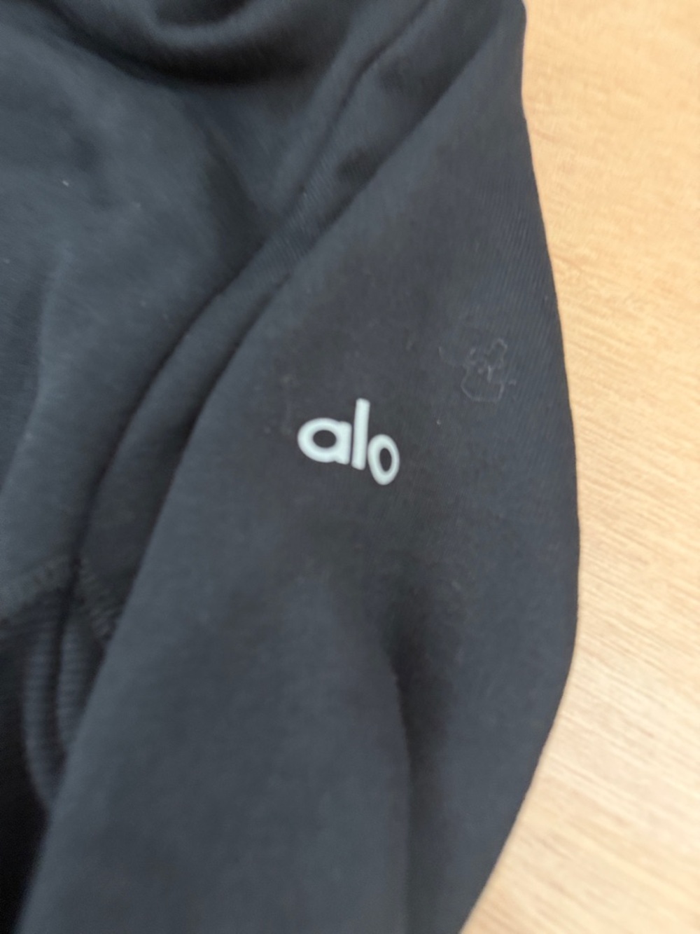 ALO Yoga Black Hooded Utility Jacket with Zip - Picture 4 of 11